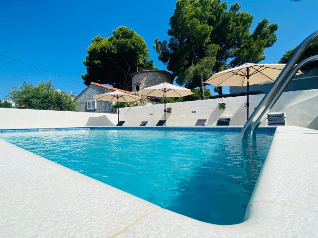 Villa Brazza Milna  Bagian luar foto